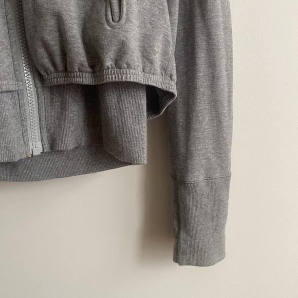Lululemon grey sweatshirt - Picture 2 of 6